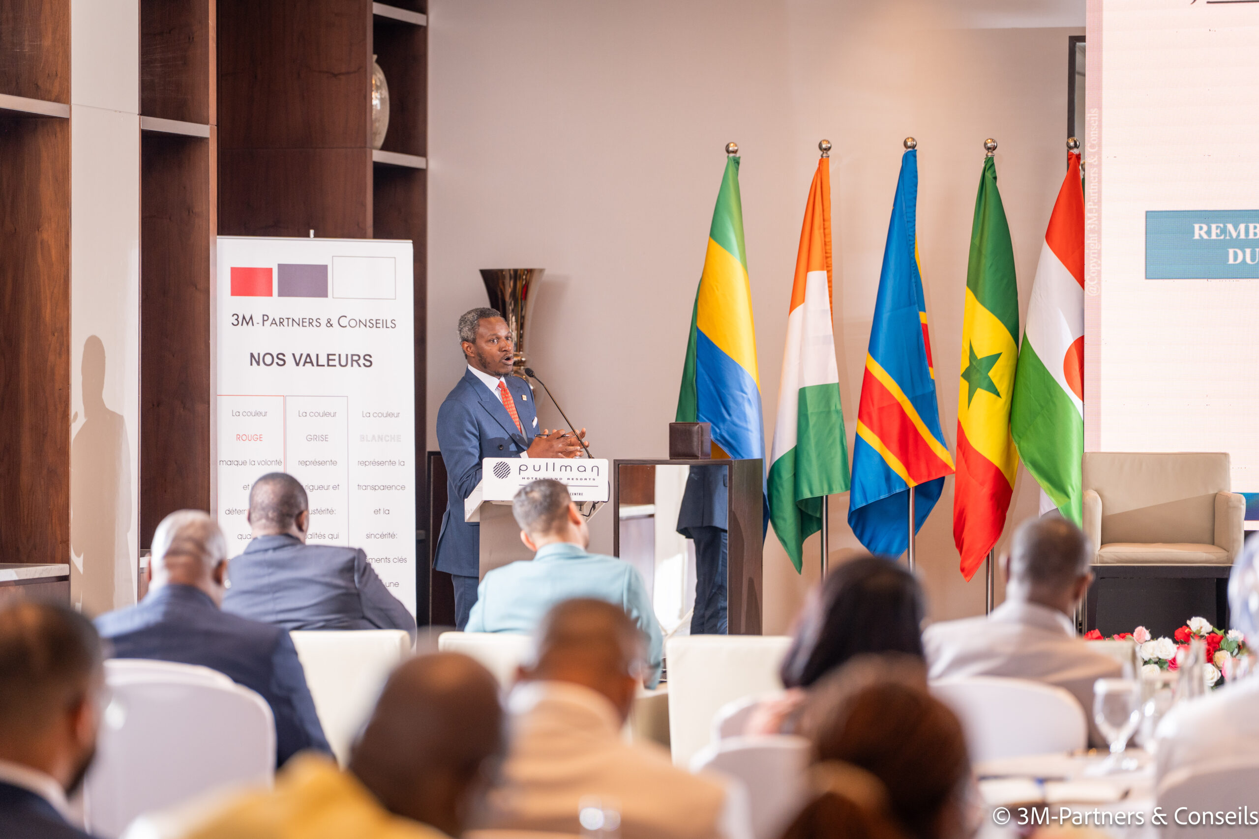 Expert 3M-Partners en session de travail